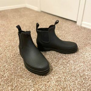 Everlane Chelsea Rain Boots